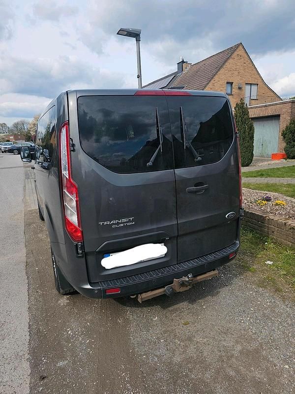 Gebraucht Ford Transit Custom Trend 185 PS (136 kW) 2019 Grau Van / Kleinbus
