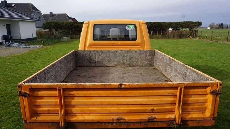 Second-hand VW Transporter 102 CP (75 kW) 2002 Portocaliu Van