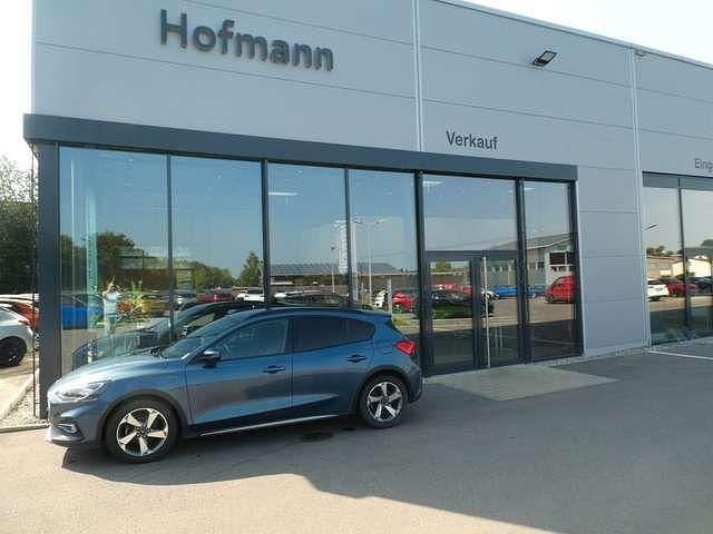 Blau Gebraucht 2020 Ford Focus Active X Limousine | 18.950 € (Fairer Preis) - Bild 1/4