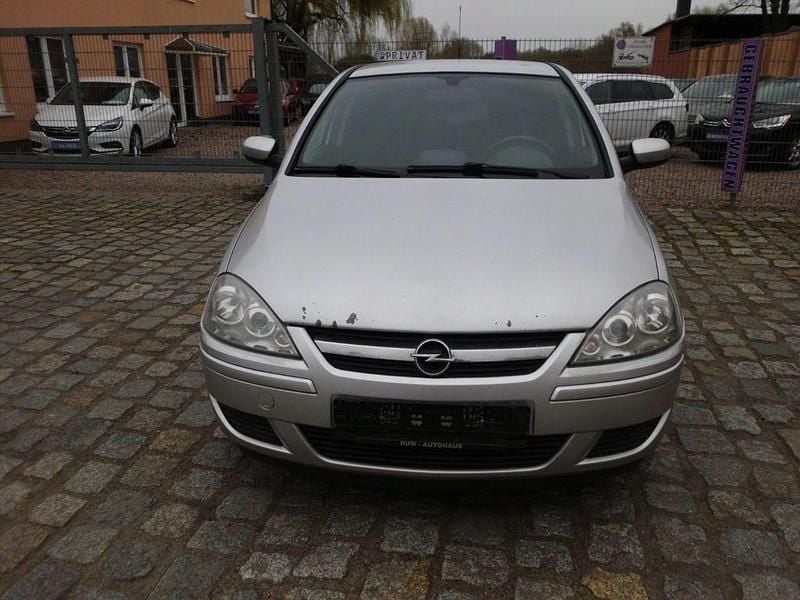 Second-hand Opel Corsa Edition 60 CP (44 kW) 2005 Argintiu Hatchback