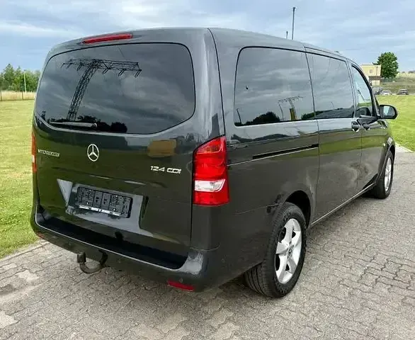 Gebraucht Mercedes Vito Edition 239 PS (175 kW) 2020 Grau Van