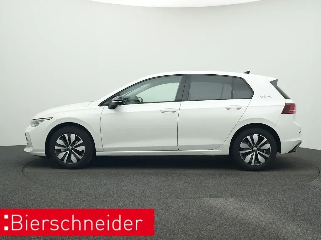 Gebraucht VW Golf VIII Goal 150 PS (110 kW) 2025 Weiss Limousine