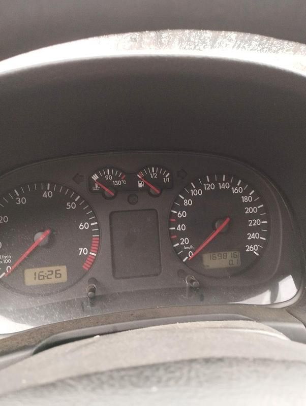 Gebraucht VW Golf III 101 PS (74 kW) 1998 Silber Limousine