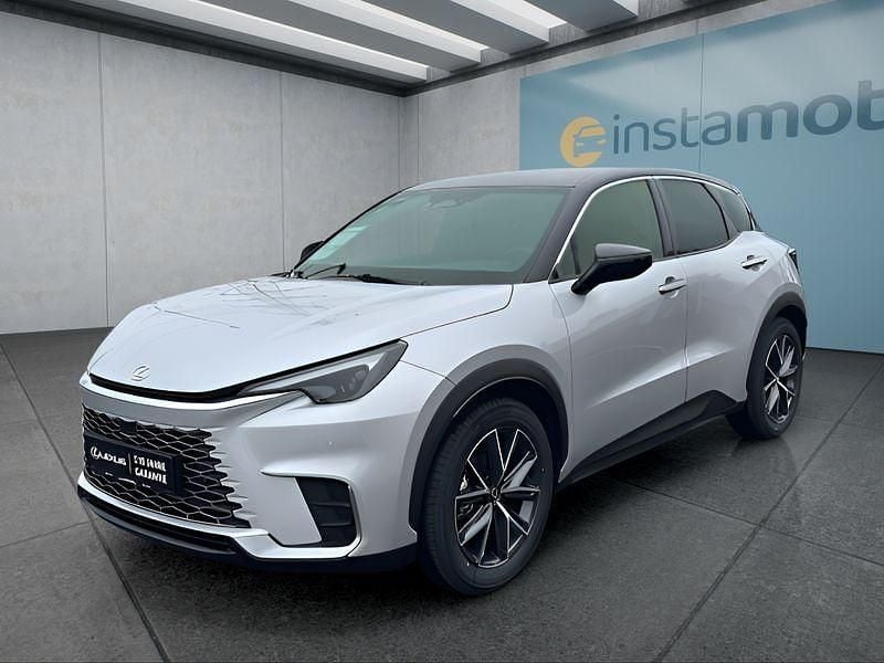 Silber Neu 2025 Lexus LBX SUV | 35.749 € (Teuer) - Bild 1/4