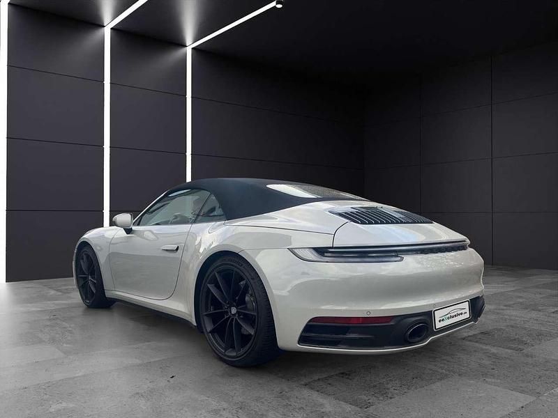Gebraucht Porsche 992 385 PS (283 kW) 2021 Kreide Cabrio