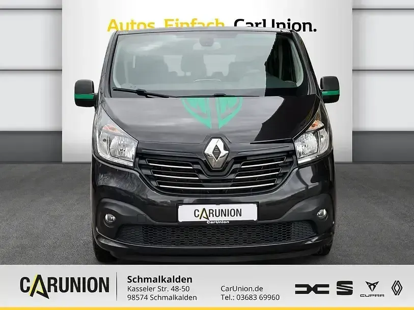 Gebraucht Renault Trafic Expression 146 PS (107 kW) 2017 Schwarz Van / Kleinbus