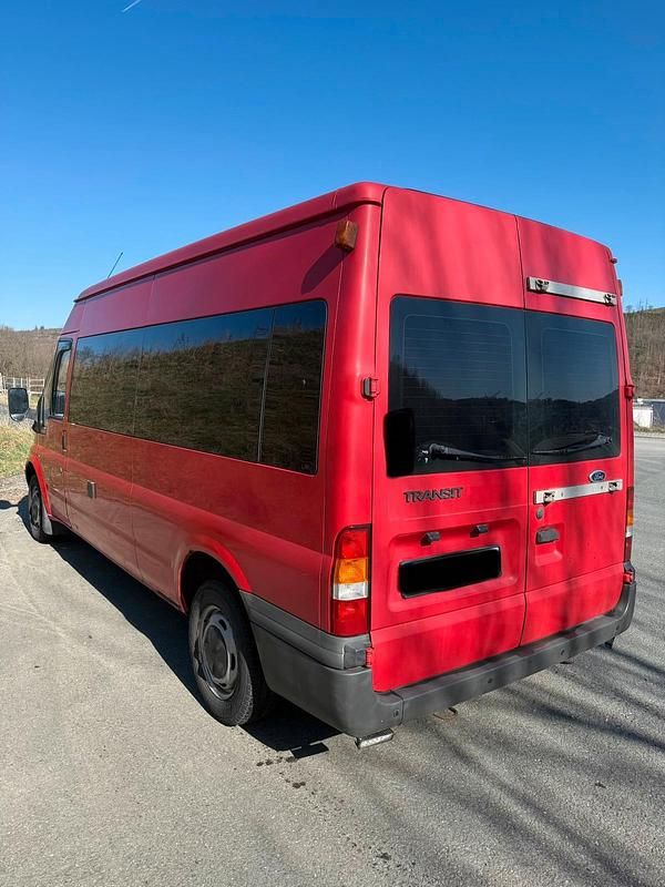 Second-hand Ford Transit 86 CP (63 kW) 2006 Roșu Monovolum