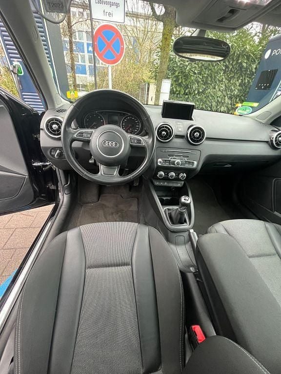 Gebraucht Audi A1 95 PS (69 kW) 2017 Schwarz Kleinwagen