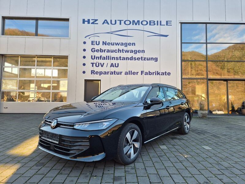 Schwarz Gebraucht 2024 VW Passat Kombi | 34.500 € - Bild 1/4