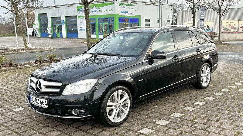 Schwarz Gebraucht 2010 Mercedes C180 Avantgarde Kombi | 6.490 € (Guter Preis) - Bild 1/4