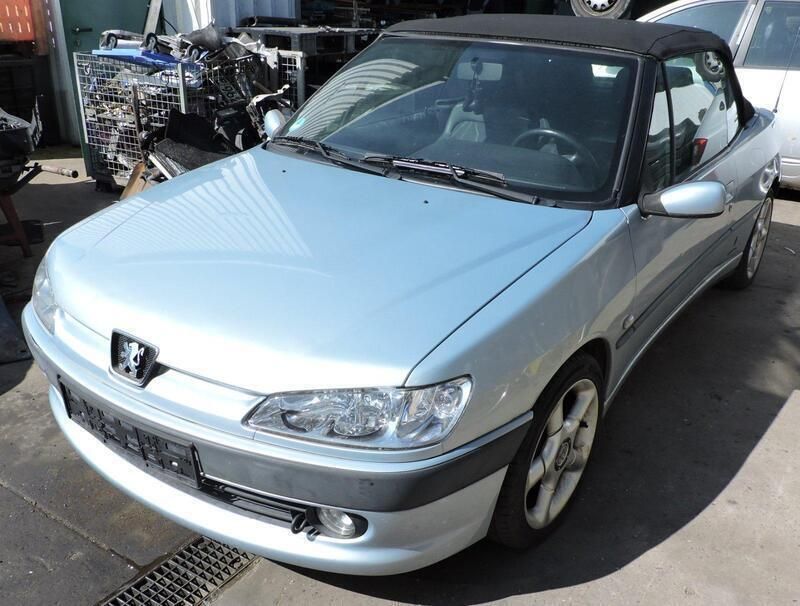 Blau Gebraucht 2001 Peugeot 306 Cabriolet Cabrio | 1.100 € - Bild 1/4