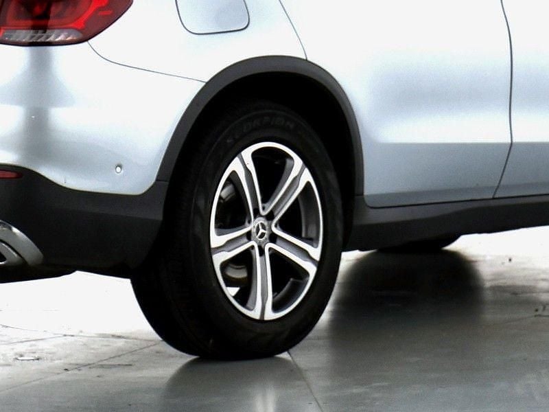 Gebraucht Mercedes GLC220 194 PS (142 kW) 2022 Hightechsilber metallic SUV