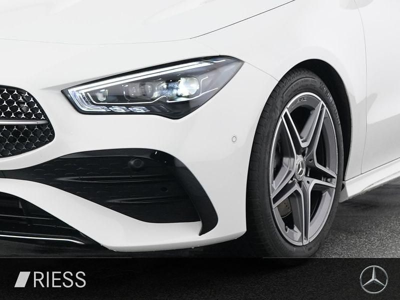 Gebraucht Mercedes CLA220 AMG 190 PS (139 kW) 2025 Unilack polarweiß Limousine