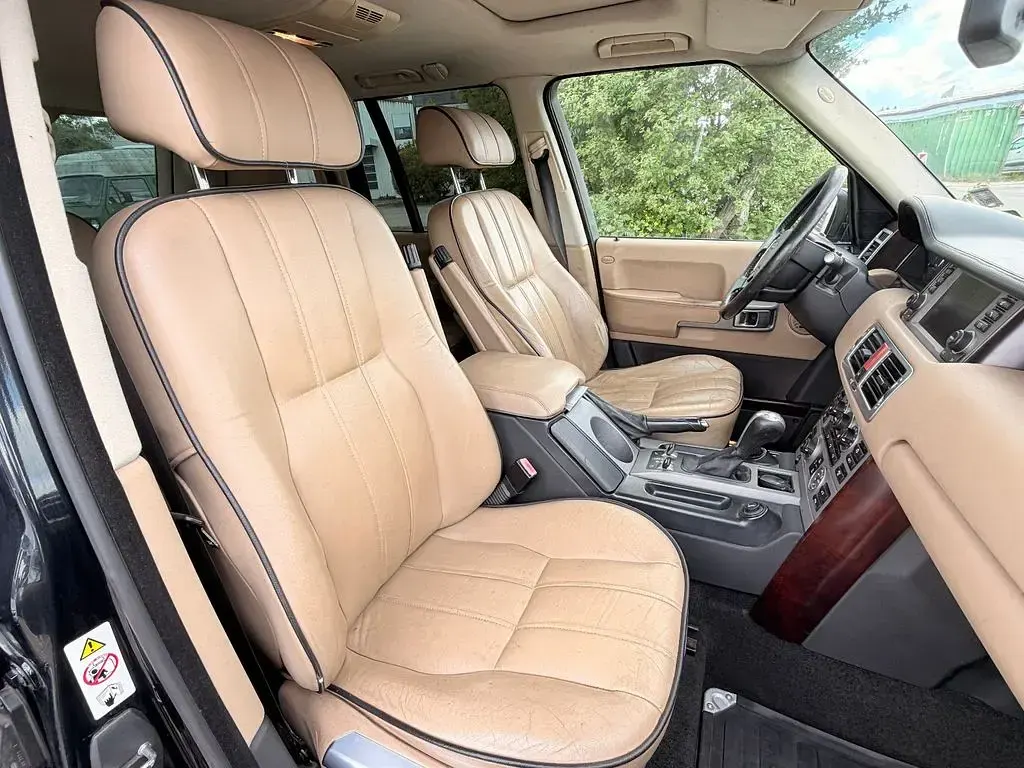 Gebraucht Land Rover Range Rover Vogue 177 PS (130 kW) 2005 Schwarz SUV