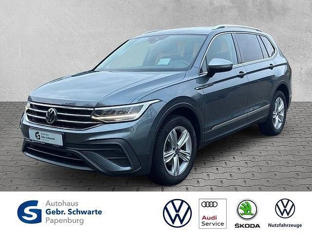 Grau Gebraucht 2022 VW Tiguan Allspace Life SUV | 29.880 € (Guter Preis) - Bild 1/4