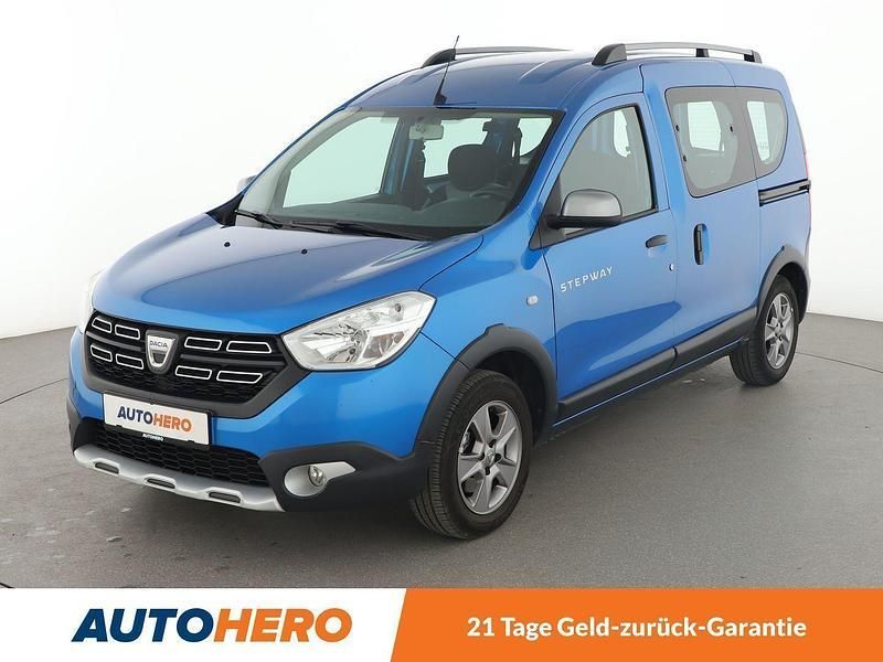 Blau Gebraucht 2019 Dacia Dokker Stepway Van | 12.200 € (Fairer Preis) - Bild 1/3