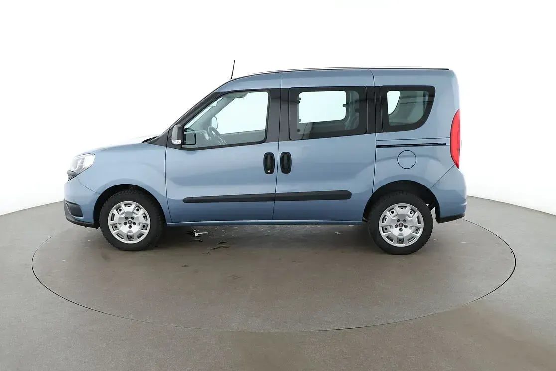 Gebraucht Fiat Doblò Pop 2017 Blau Van / Kleinbus