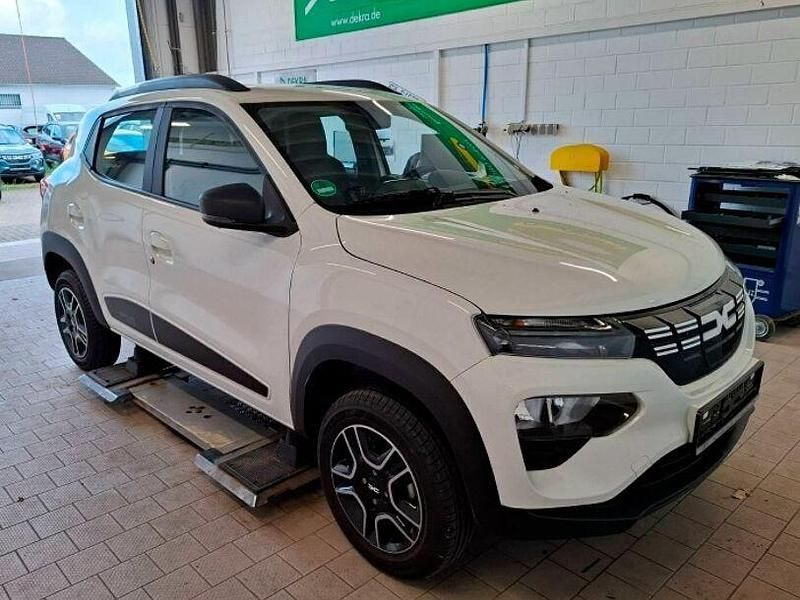 Weiß Gebraucht 2023 Dacia Spring Essentiel Kleinwagen | 12.999 € (Fairer Preis) - Bild 1/3