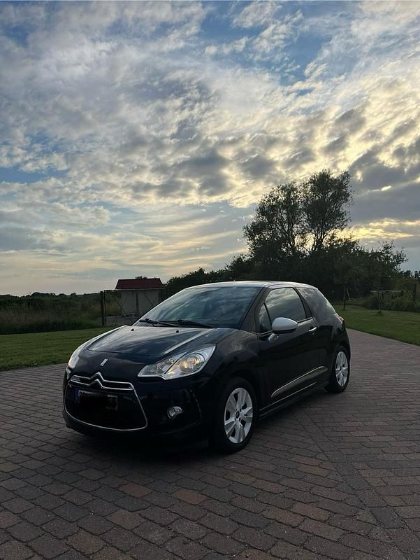 Schwarz Gebraucht 2014 Citroën DS3 Kleinwagen | 6.000 € (Fairer Preis) - Bild 1/4