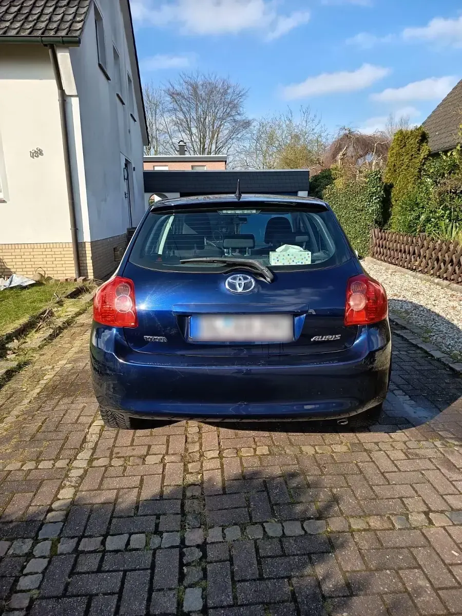 Gebraucht Toyota Auris 124 PS (91 kW) 2007 Blau Kleinwagen
