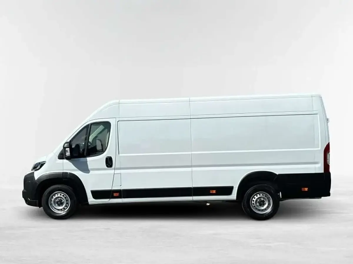 Gebraucht Fiat Ducato S 179 PS (131 kW) 2024 Weiß Van