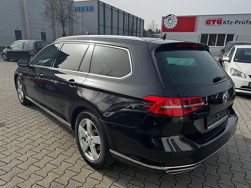 Second-hand VW Passat Highline 190 CP (139 kW) 2017 Negru Break
