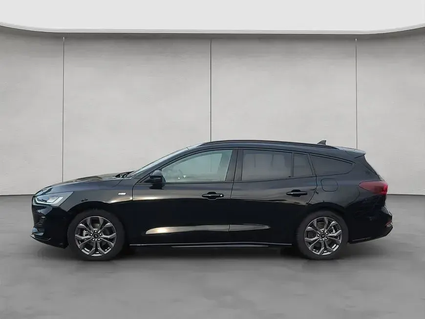 Gebraucht Ford Focus ST-Line X 155 PS (114 kW) 2024 Schwarz Limousine