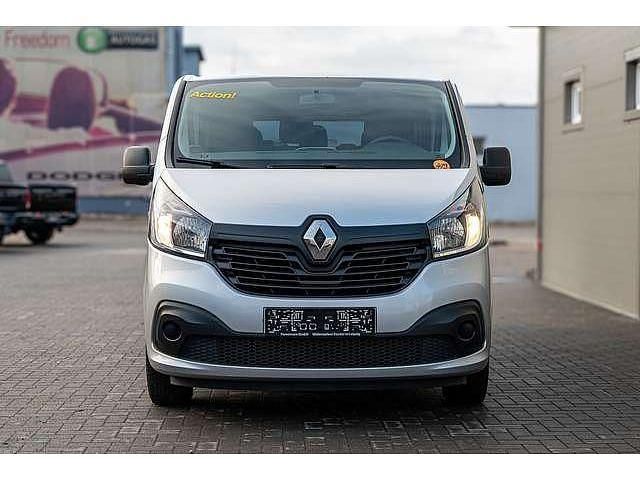 Gebraucht Renault Trafic Expression 125 PS (91 kW) 2015 Van / Kleinbus