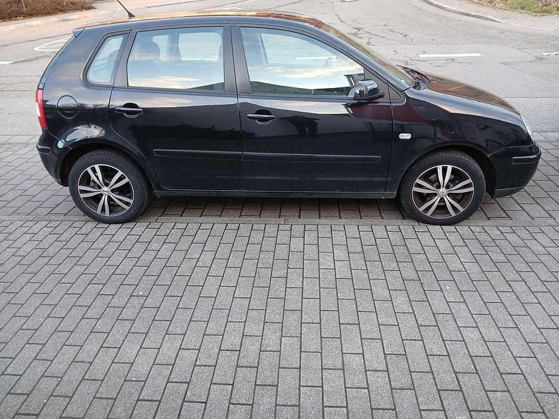 Brugt VW Polo 75 HK (55 kW) 2004 Sort Hatchback