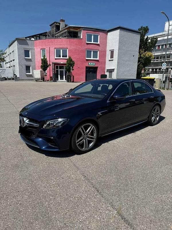 Gebraucht 2019 Mercedes E63 AMG AMG Limousine | 72.850 € (Etwas zu teuer) - Bild 1/4