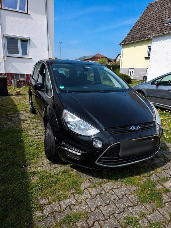 Second-hand Ford S-MAX S 140 CP (102 kW) 2014 Negru Monovolum
