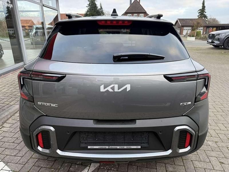 Neu Kia Stonic GT-Line 114 PS (83 kW) 2026 Astrograu metallic SUV