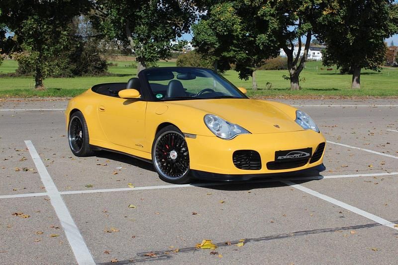 Gelb Gebraucht 2004 Porsche 911 Carrera 4S Cabriolet Cabrio | 52.996 € (Teuer) - Bild 1/4