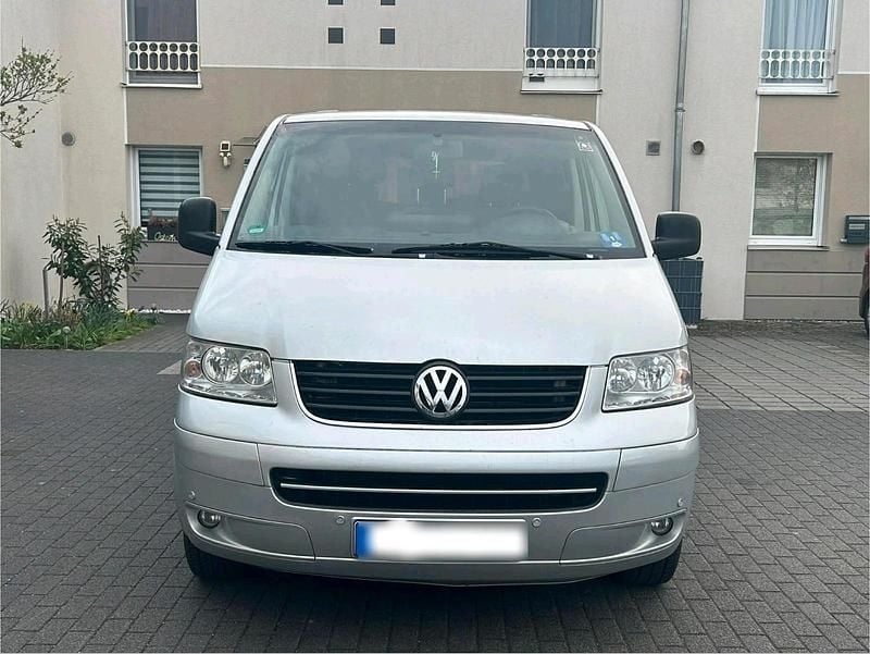 Gebraucht VW T5 131 PS (96 kW) 2005 Silber Van