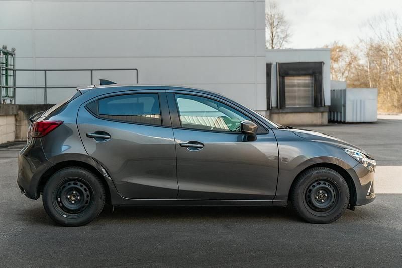 Gebraucht Mazda 2 90 PS (66 kW) 2018 Grau Kleinwagen