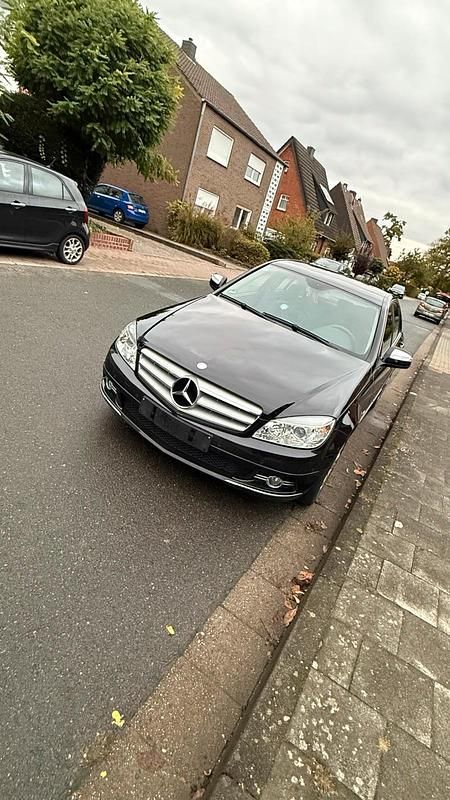 Schwarz Gebraucht 2008 Mercedes C200 Avantgarde Limousine | 7.200 € (Guter Preis) - Bild 1/4