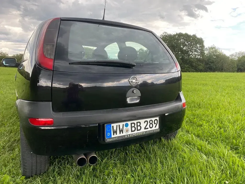 Gebraucht Opel Corsa 75 PS (55 kW) 2003 Schwarz Kleinwagen