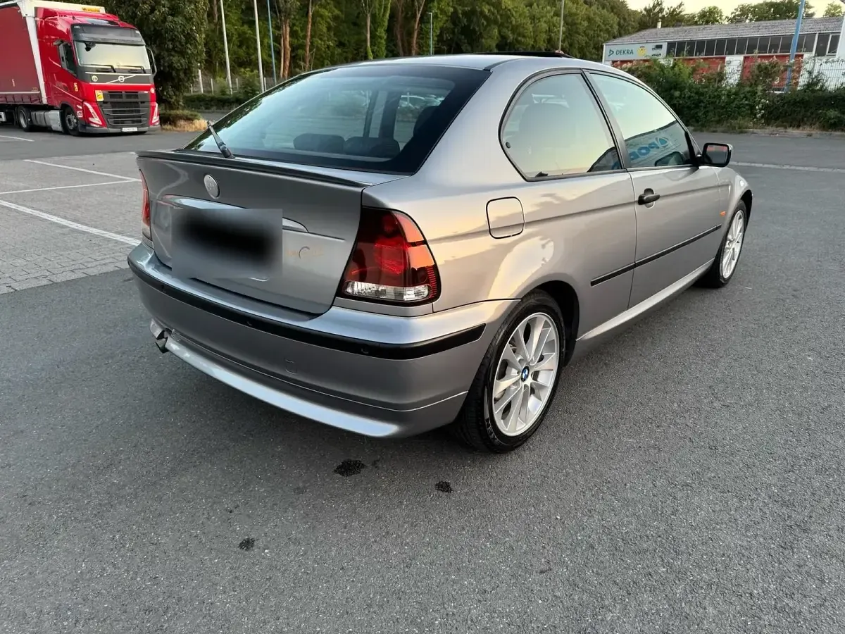 Gebraucht BMW 316 Compact 115 PS (84 kW) 2004 Grau Kleinwagen