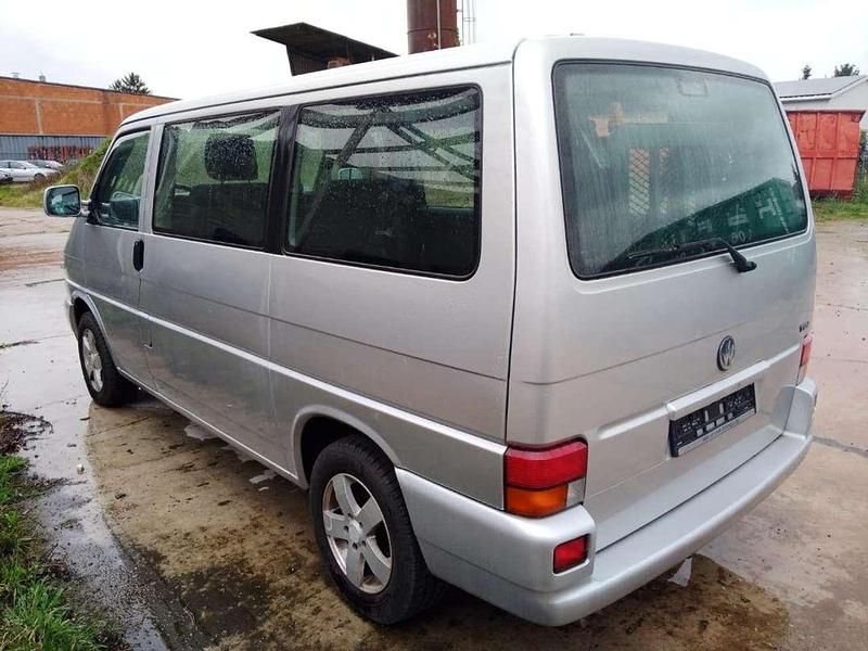 Gebraucht VW Caravelle 102 PS (75 kW) 2002 Grau Van / Kleinbus