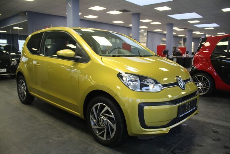 Gelb Gebraucht 2017 VW up! Sound Kleinwagen | 7.980 € (Guter Preis) - Bild 1/4