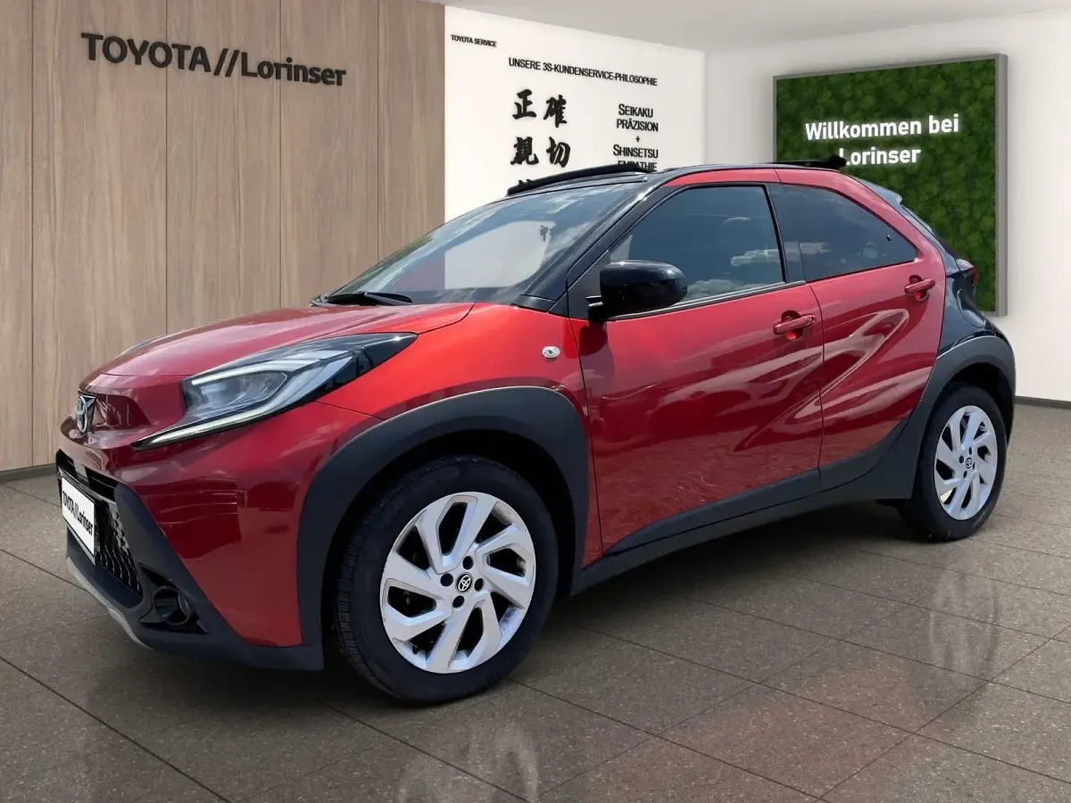 Gebraucht Toyota Aygo X-plore 72 PS (52 kW) 2022 Rot Kleinwagen