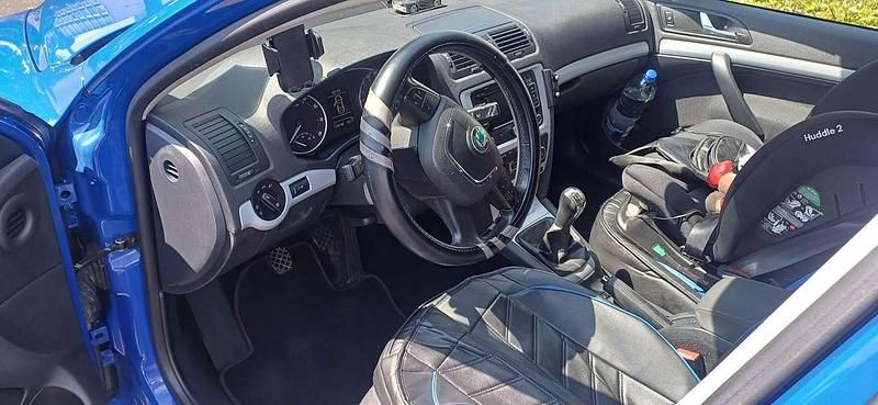 Gebraucht Skoda Octavia Classic 80 PS (58 kW) 2010 Blau Kombi