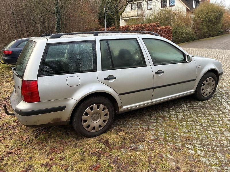 Gebraucht VW Golf IV Basis 101 PS (74 kW) 2004 Silber Kombi