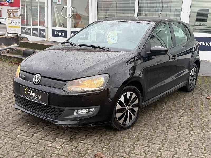 Schwarz Gebraucht 2014 VW Polo Trendline Kleinwagen | 5.990 € - Bild 1/4