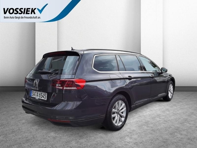 Gebraucht VW Passat Business 150 PS (110 kW) 2022 Grau Kombi