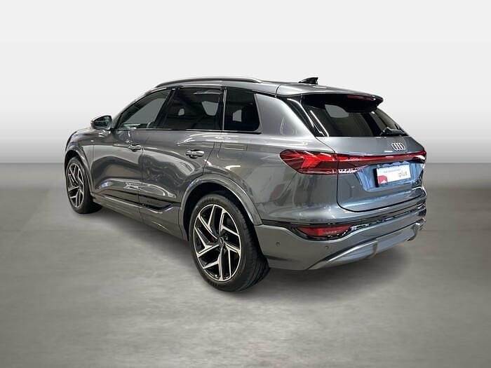 Gebraucht Audi Q6 e-tron Ambiente 185 kW (252 PS) 2025 Daytonagrau perleffekt SUV