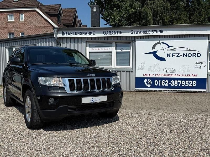 Schwarz Gebraucht 2012 Jeep Grand Cherokee Laredo SUV | 11.990 € (Fairer Preis) - Bild 1/4