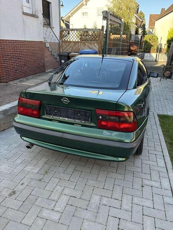 Grün Gebraucht 1996 Opel Calibra Coupé | 4.800 € (Guter Preis) - Bild 1/4