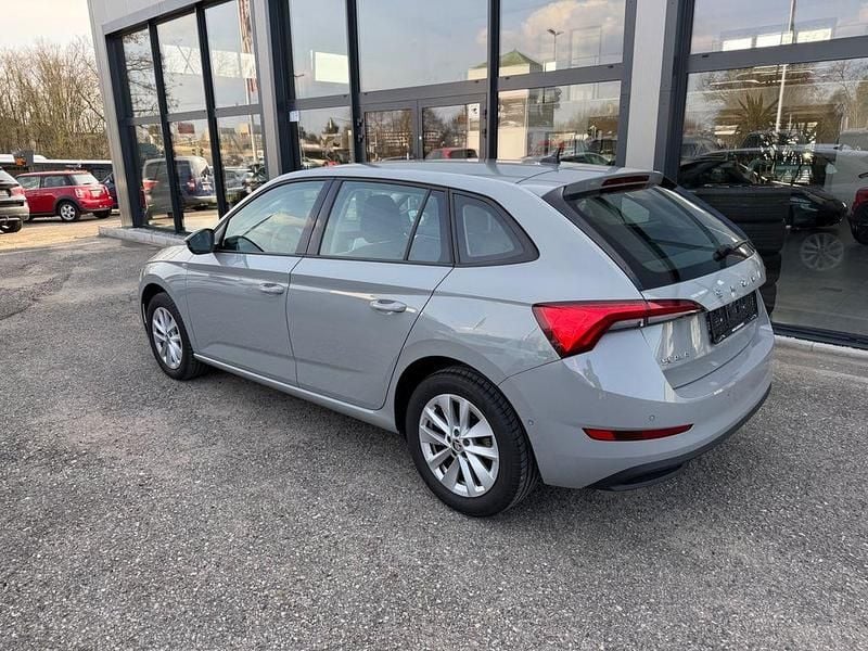 Gebraucht Skoda Scala Selection 150 PS (110 kW) 2024 Grau Kleinwagen