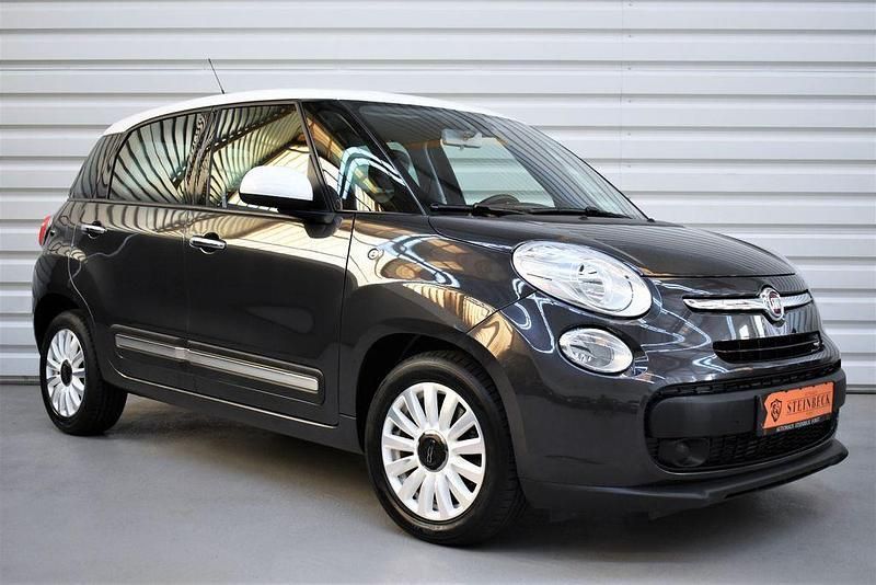 Schwarz Gebraucht 2015 Fiat 500L Mystyle Van / Kleinbus | 10.790 € (Teuer) - Bild 1/4